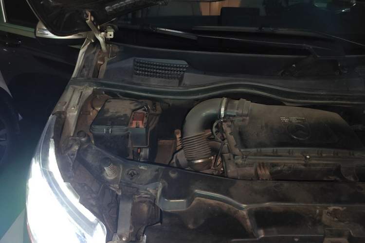 Used Mercedes-Benz V-Class 2016 V 260 Prestige Edition Engine Bay Right