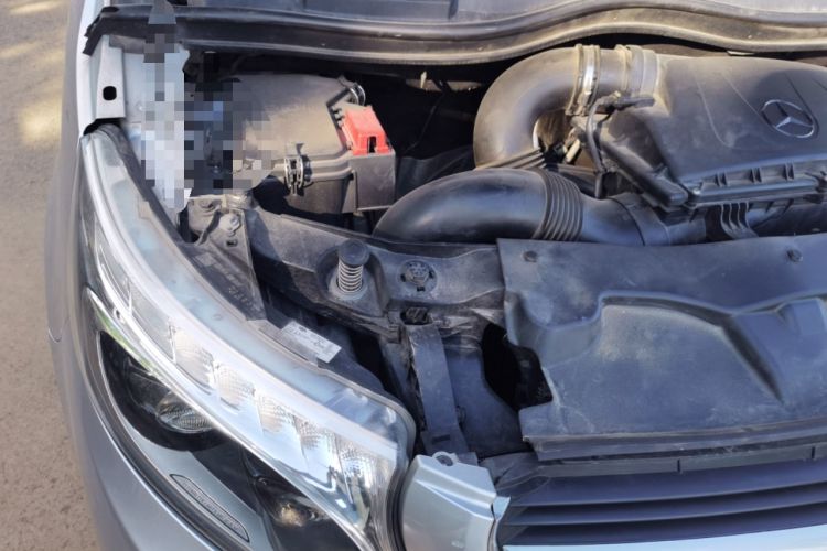 Used Mercedes-Benz V-Class 2016 V 260 L Prestige Extended Edition Engine Bay Right