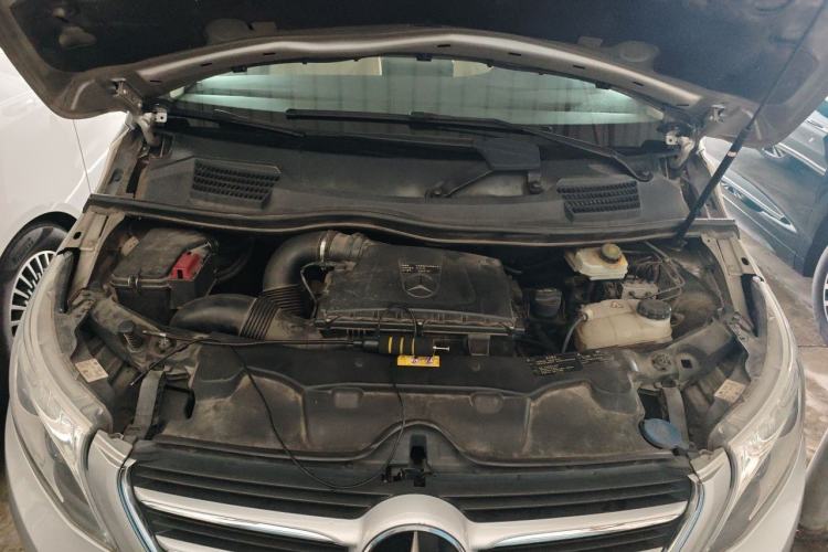 Used Mercedes-Benz V-Class 2016 V 260 L Prestige Extended Edition Engine Bay