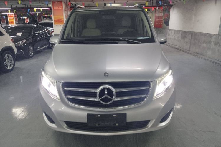 Used Mercedes-Benz V-Class 2016 V 260 Avantgarde Edition Exterior 1