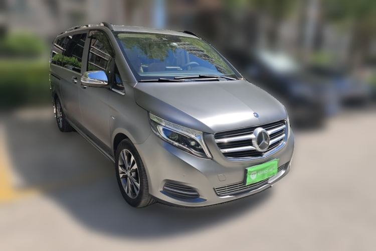 Used Mercedes-Benz V-Class 2016 V 260 Prestige Edition Exterior 2
