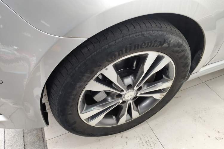 Used Mercedes-Benz V-Class 2016 V 260 L Prestige Extended Edition Exterior 4
