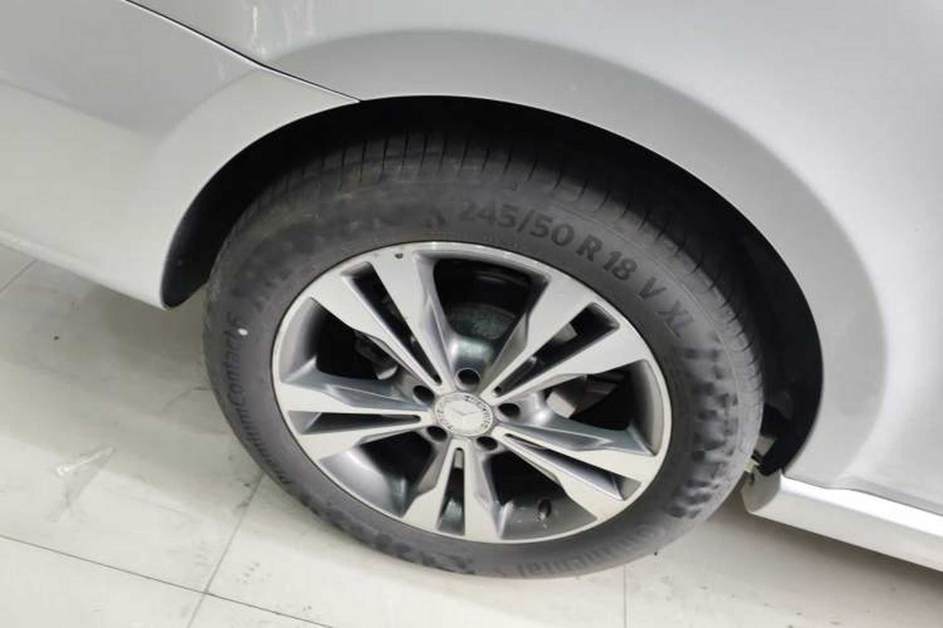 Used Mercedes-Benz V-Class 2016 V 260 L Prestige Extended Edition Exterior 5