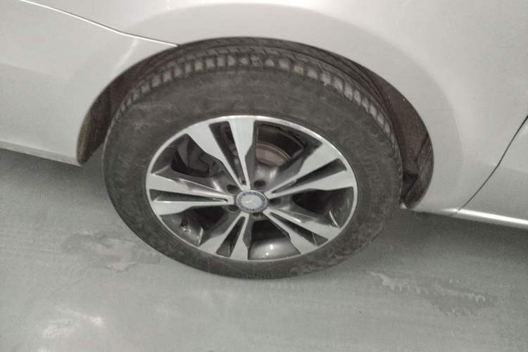 Used Mercedes-Benz V-Class 2016 V 260 Avantgarde Edition Exterior 8
