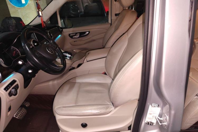 Used Mercedes-Benz V-Class 2016 V 260 Prestige Edition Left Front Seat