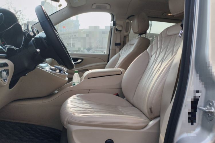 Used Mercedes-Benz V-Class 2016 V 260 L Prestige Extended Edition Left Front Seat