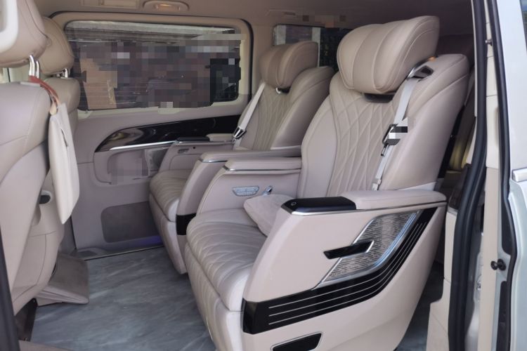 Used Mercedes-Benz V-Class 2016 V 260 L Prestige Extended Edition Left Rear Seat