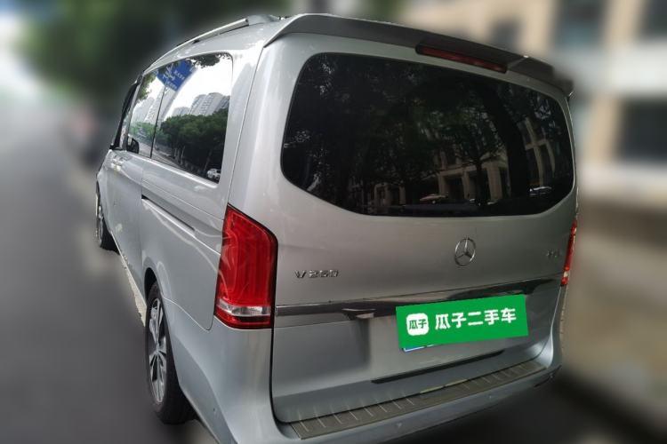 Used Mercedes-Benz V-Class 2016 V 260 Avantgarde Edition Rear Left 45 Deg