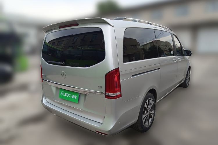 Used Mercedes-Benz V-Class 2016 V 260 Avantgarde Edition Rear Right 45 Deg