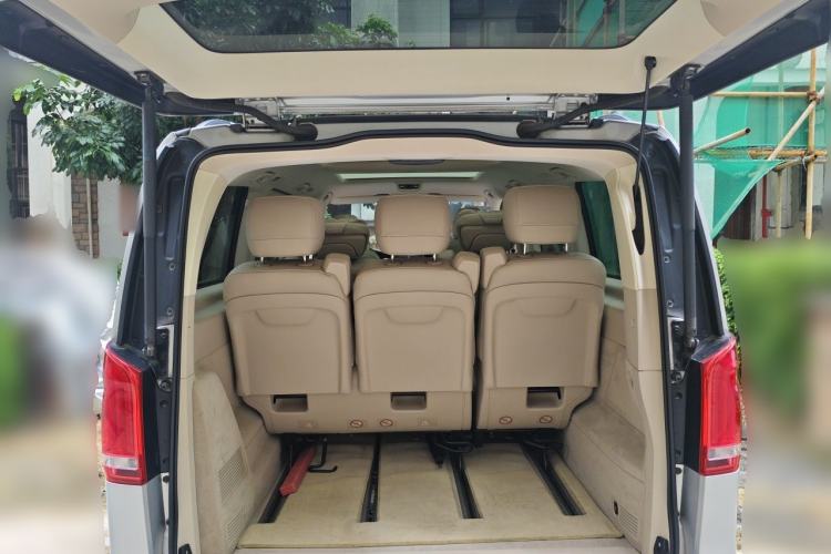 Used Mercedes-Benz V-Class 2016 V 260 Prestige Edition Trunk