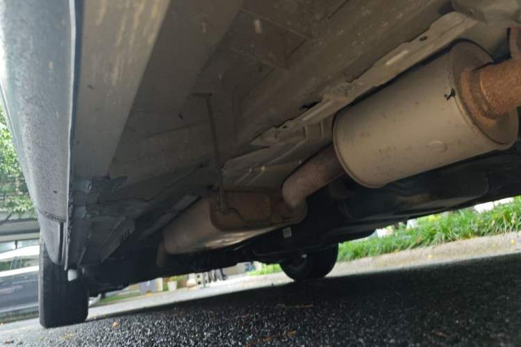 Used Mercedes-Benz V-Class  Chassis Front Right