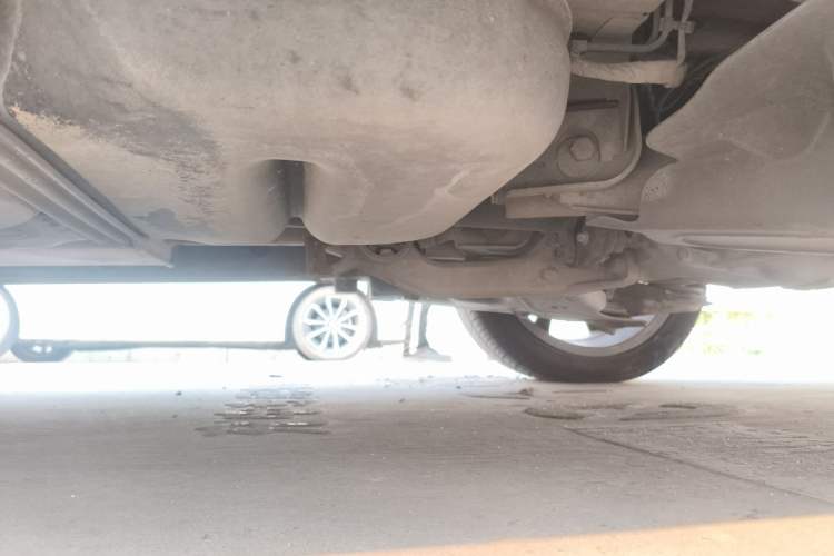Used Mercedes-Benz V-Class 2016 V 260 Avantgarde Edition Chassis Rear Left