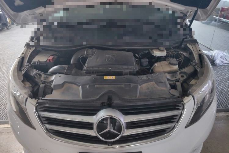 Used Mercedes-Benz V-Class 2016 V 260 L Prestige Extended Edition Engine Bay