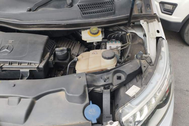 Used Mercedes-Benz V-Class 2016 V 260 L Prestige Extended Edition Engine Bay Left