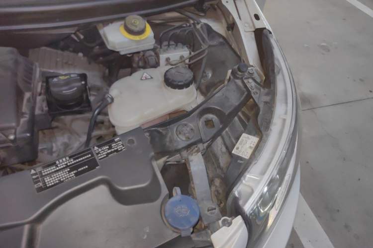 Used Mercedes-Benz V-Class 2016 V 260 Prestige Edition Engine Bay Left
