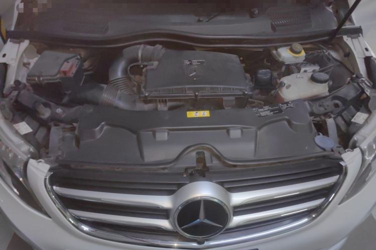 Used Mercedes-Benz V-Class 2016 V 260 Prestige Edition Engine Bay