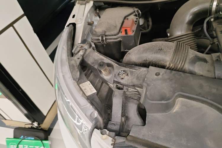 Used Mercedes-Benz V-Class 2016 V 260 L Prestige Extended Edition Engine Bay Right