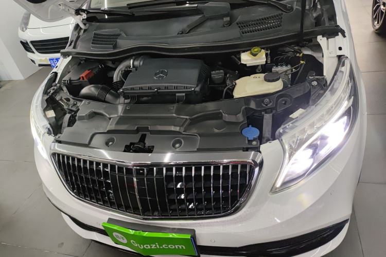Used Mercedes-Benz V-Class 2016 V 260 Prestige Edition Engine Bay