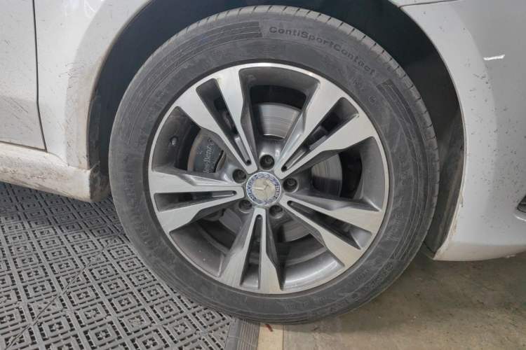 Used Mercedes-Benz V-Class 2016 V 260 L Prestige Extended Edition Exterior 1