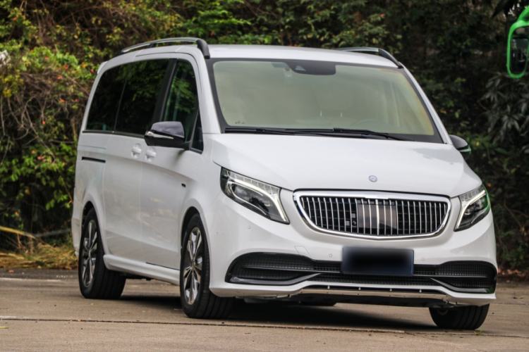 Used Mercedes-Benz V-Class 2016 V 260 Prestige Edition Exterior 2