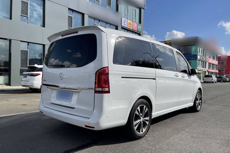 Used Mercedes-Benz V-Class 2016 V 260 Avantgarde Edition Exterior 3