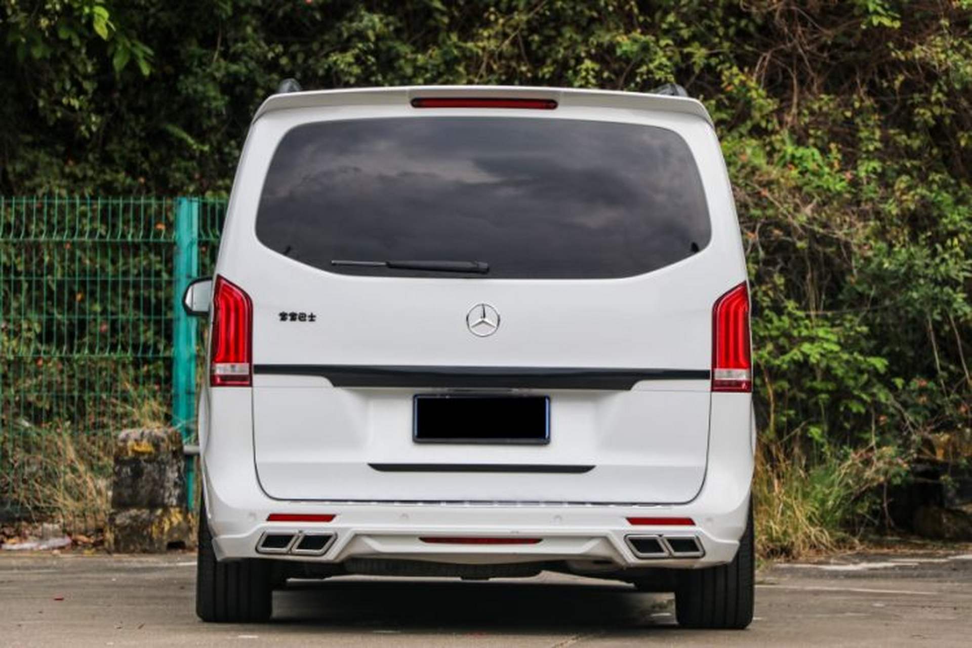 Used Mercedes-Benz V-Class 2016 V 260 Prestige Edition Exterior 5