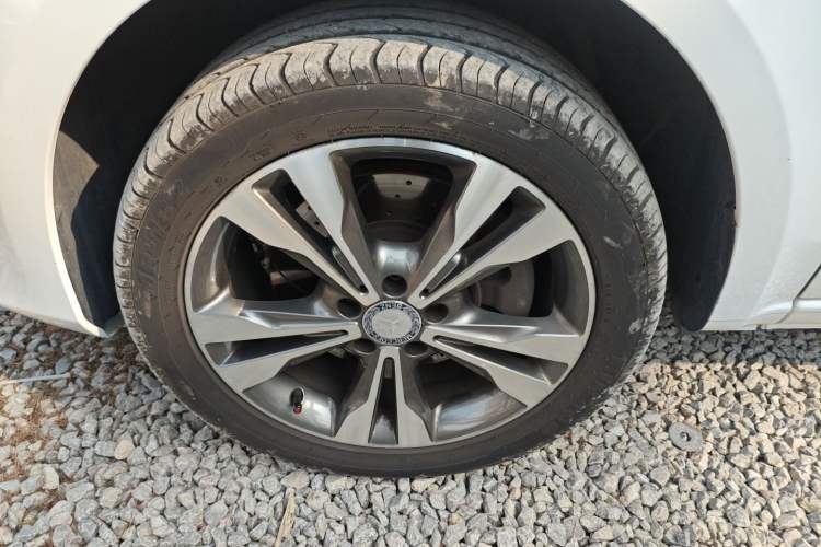 Used Mercedes-Benz V-Class 2016 V 260 Avantgarde Edition Exterior 7