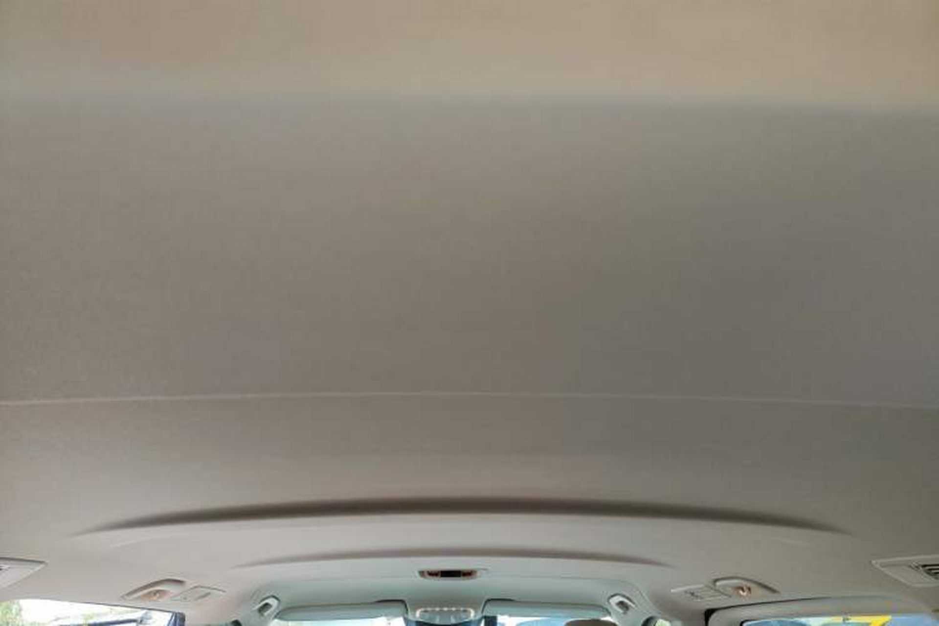 Used Mercedes-Benz V-Class 2016 V 260 Avantgarde Edition Headliner