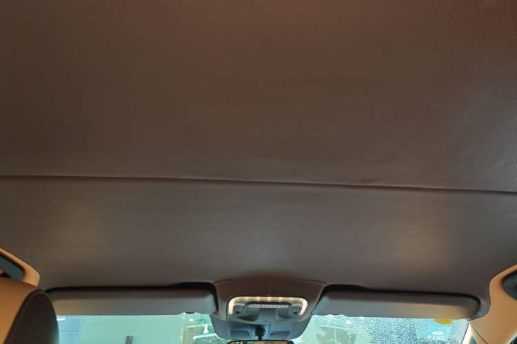 Used Mercedes-Benz V-Class  Headliner
