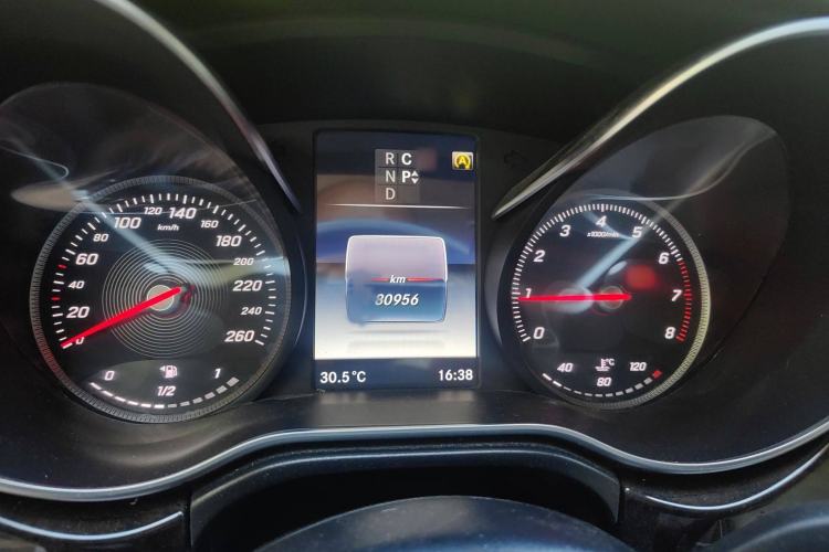 Used Mercedes-Benz V-Class 2016 V 260 Prestige Edition Instrument Cluster