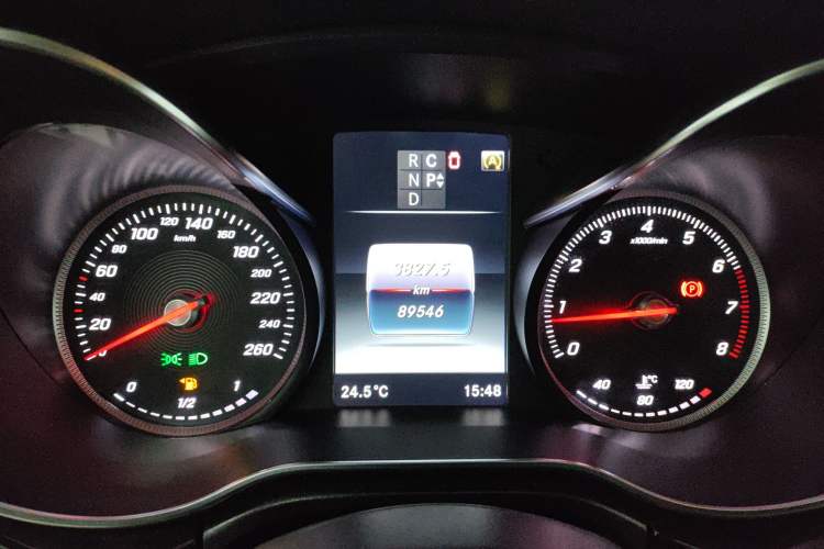 Used Mercedes-Benz V-Class 2016 V 260 Prestige Edition Instrument Cluster