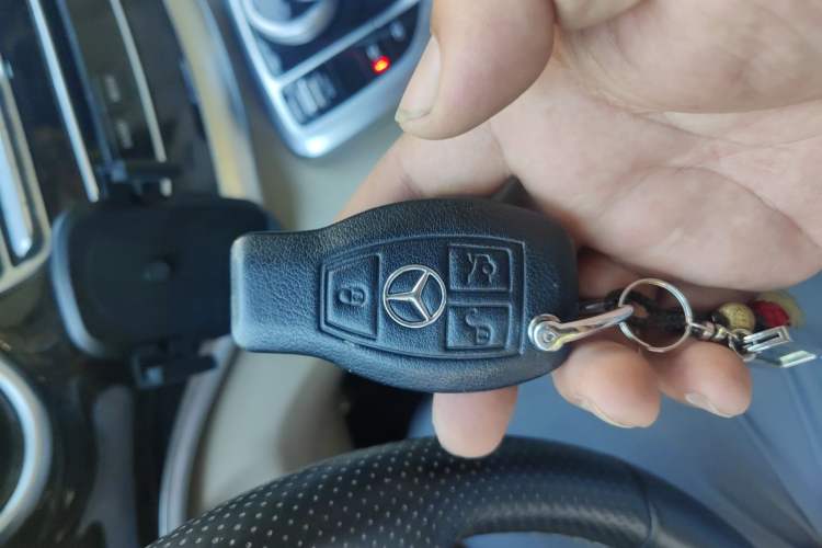 Used Mercedes-Benz V-Class 2016 V 260 Prestige Edition Interior 1