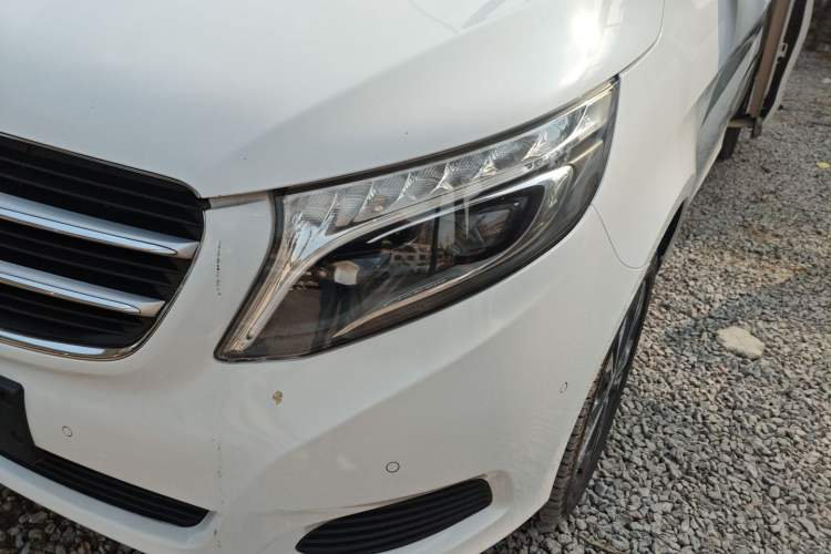Used Mercedes-Benz V-Class 2016 V 260 Avantgarde Edition Left Front Headlight