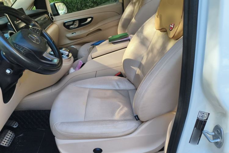 Used Mercedes-Benz V-Class 2016 V 260 L Prestige Extended Edition Left Front Seat