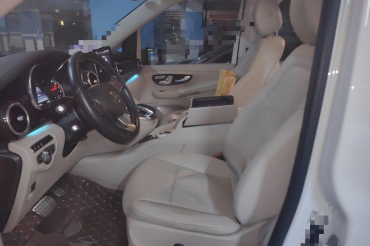 Used Mercedes-Benz V-Class 2016 V 260 Prestige Edition Left Front Seat