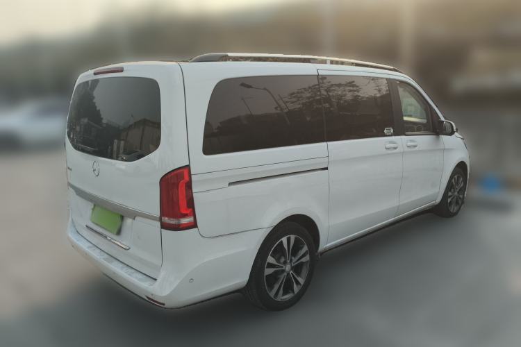 Used Mercedes-Benz V-Class 2016 V 260 Avantgarde Edition Rear Right 45 Deg