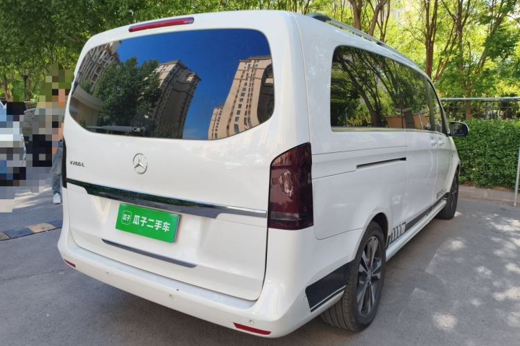 Used Mercedes-Benz V-Class 2016 V 260 L Prestige Extended Edition Rear Right 45 Deg