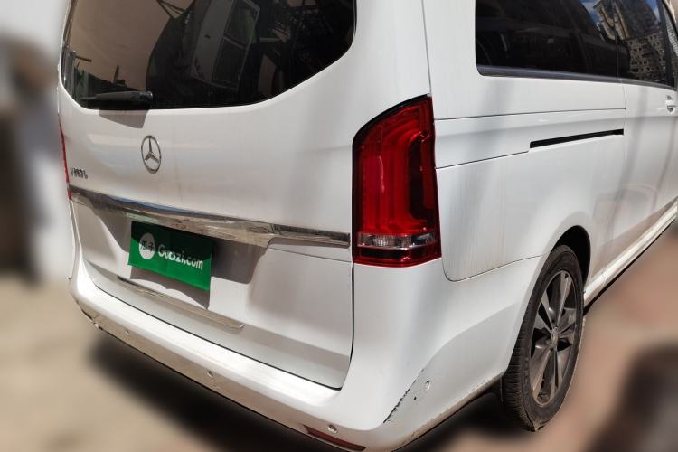 Used Mercedes-Benz V-Class 2016 V 260 L Prestige Extended Edition Rear Right 45 Deg