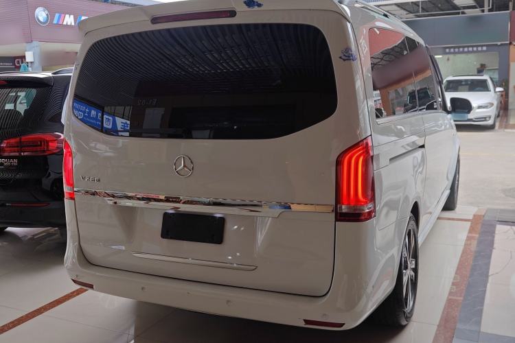 Used Mercedes-Benz V-Class 2016 V 260 Prestige Edition Rear Right 45 Deg