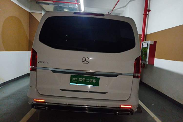 Used Mercedes-Benz V-Class 2016 V 260 L Prestige Extended Edition Rear