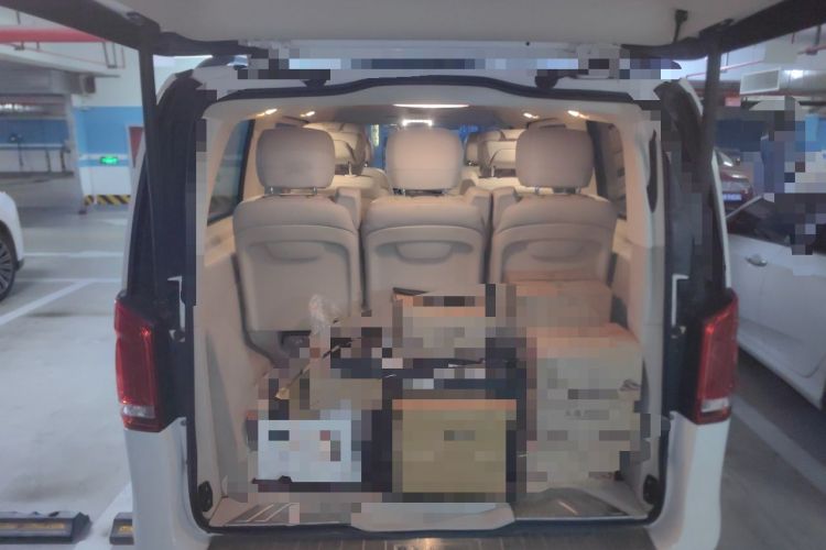 Used Mercedes-Benz V-Class 2016 V 260 Prestige Edition Trunk