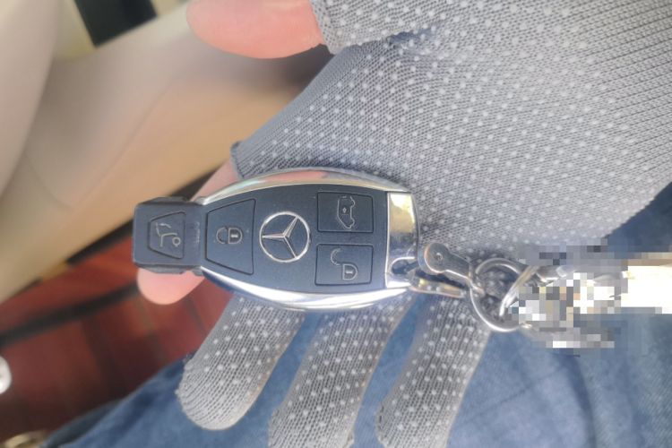 Used Mercedes-Benz V-Class 2016 V 260 Prestige Edition Vehicle Key