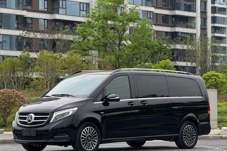Used Mercedes-Benz V-Class 2017 V 260 L Prestige Extended Edition Guazi used car, China used car export, Used car for sale, Used cars, Cheapest cars for sale