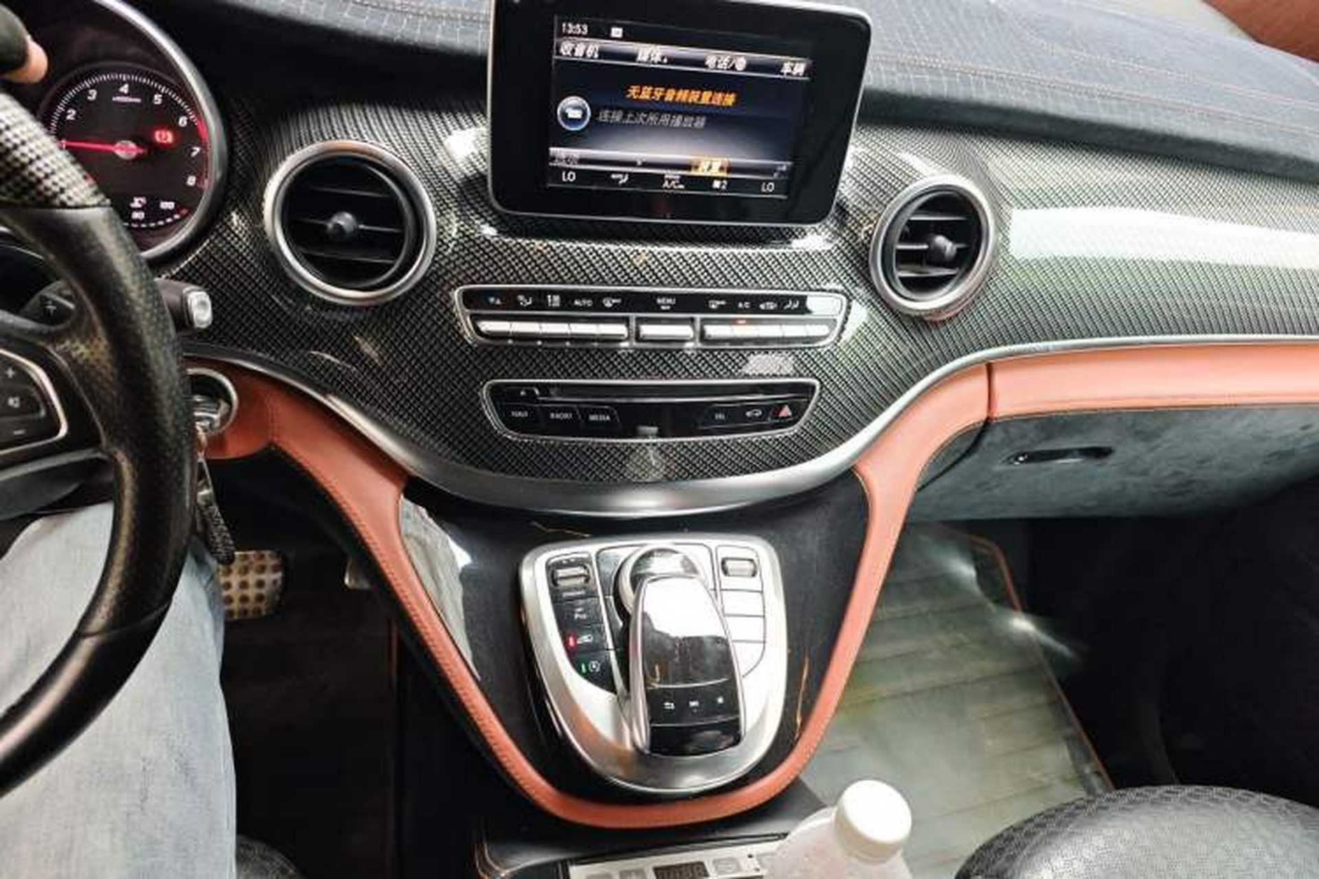 Used Mercedes-Benz V-Class  Audio And AC Panel