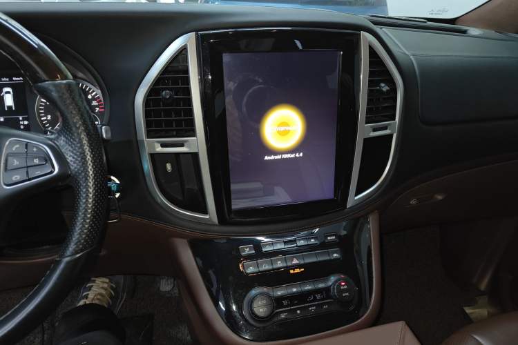 Used Mercedes-Benz V-Class  Audio And AC Panel