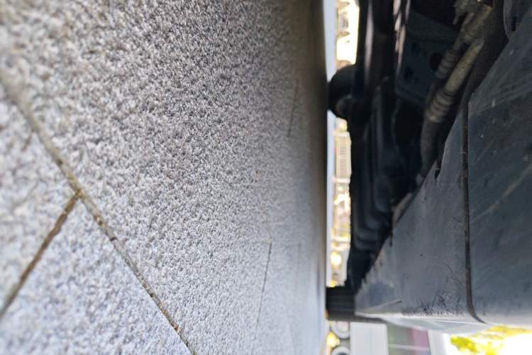 Used Mercedes-Benz V-Class  Chassis Front Left