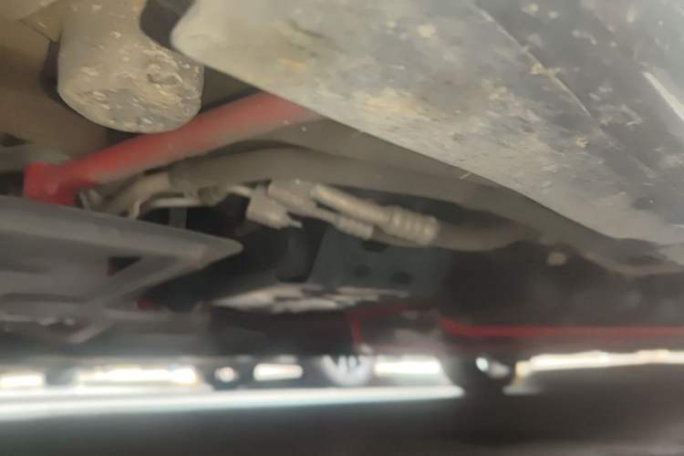 Used Mercedes-Benz V-Class  Chassis Front Left