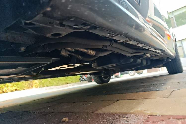 Used Mercedes-Benz V-Class 2017 V 260 Prestige Edition Chassis Front Left