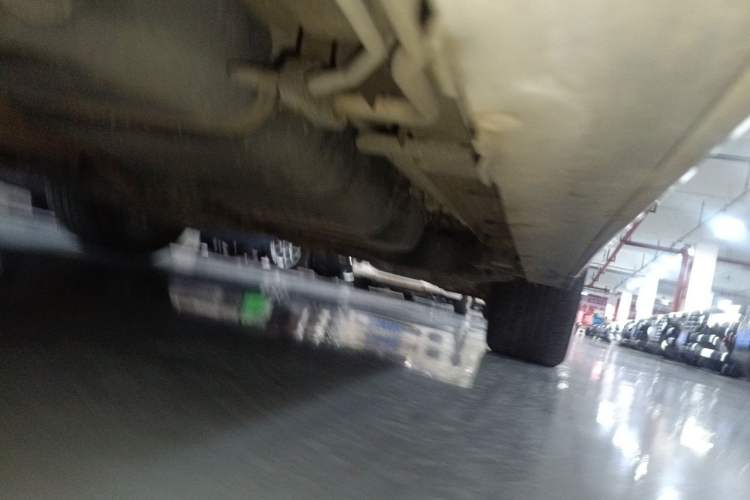 Used Mercedes-Benz V-Class 2017 V 260 Avantgarde Edition Chassis Front Left