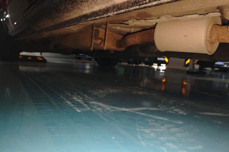 Used Mercedes-Benz V-Class  Chassis Front Right